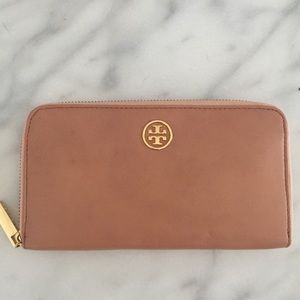 Tory Burch Tallis Nude Zip Continental Wallet